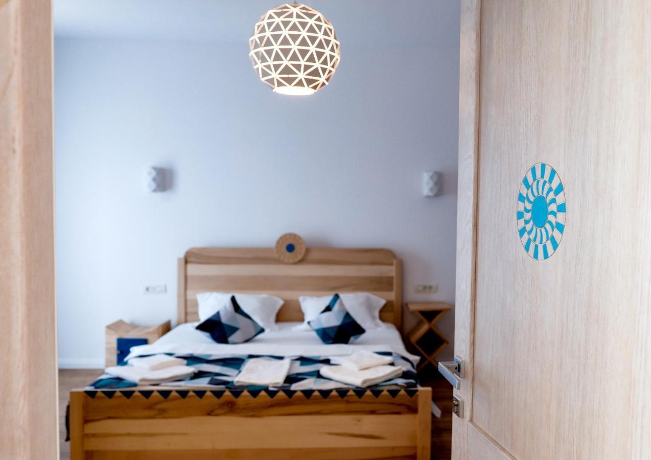 Conacul Olarilor Bed and Breakfast Baia de Fier Eksteriør billede