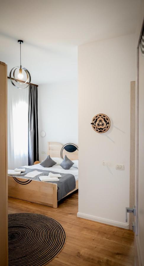 Conacul Olarilor Bed and Breakfast Baia de Fier Eksteriør billede